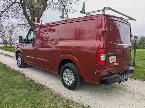 2021 Nissan NV Cargo NV3500 HD S V8