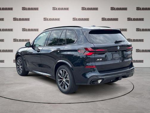 Carbon Black Metallic 2026 BMW X5 xDrive40i