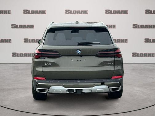 Manhattan Green Metallic 2026 BMW X5 PHEV xDrive50e