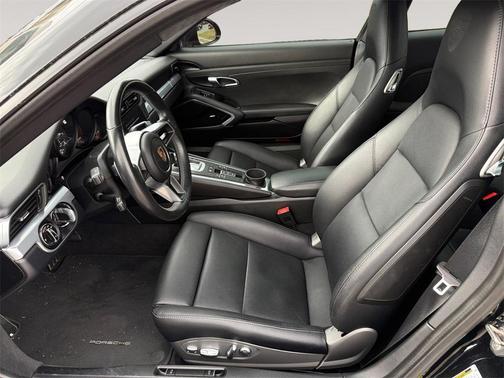 2017 Porsche 911 Carrera