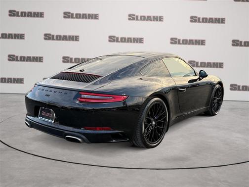 2017 Porsche 911 Carrera