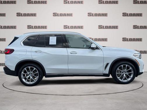 Mineral White Metallic 2022 BMW X5 xDrive40i