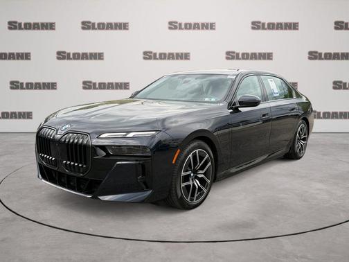 Carbon Black Metallic 2026 BMW 750e i xDrive