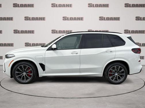 Alpine White 2026 BMW X5 PHEV xDrive50e