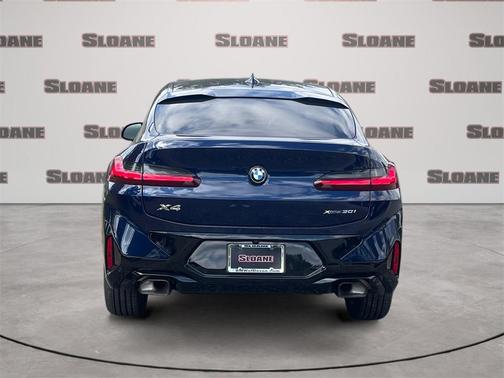 2025 BMW X4 xDrive30i