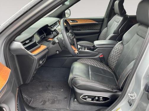2023 Jeep Grand Cherokee L Summit Reserve