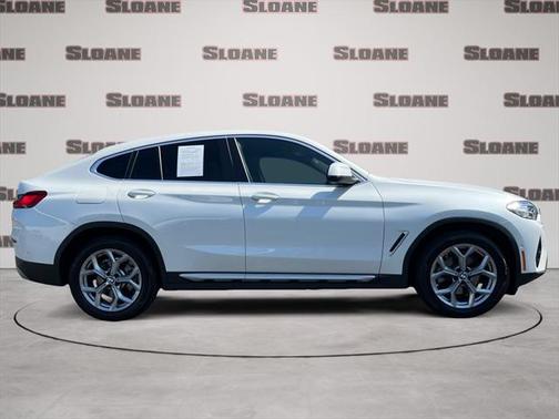 2024 BMW X4 xDrive30i