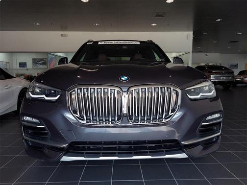 Photo 3 of 32 of 2020 BMW X5 xDrive40i