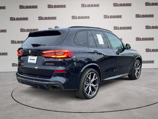 2022 BMW X5 M50i