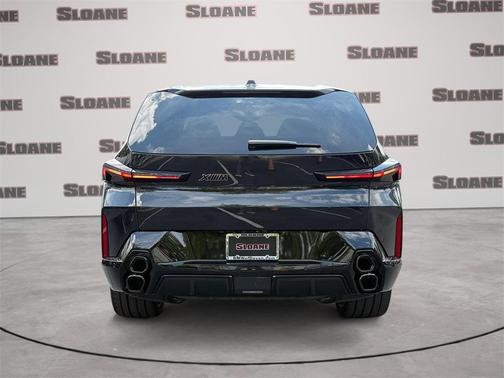 2025 BMW XM Base