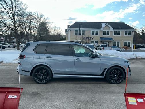 2026 BMW X7 M60i