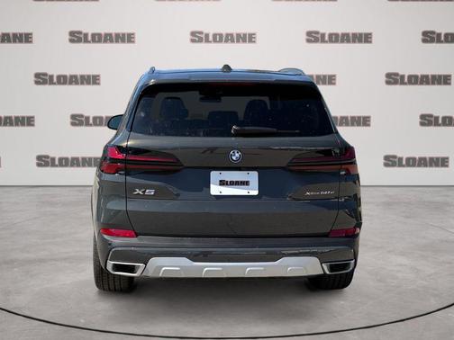 Dravit Grey Metallic 2026 BMW X5 PHEV xDrive50e