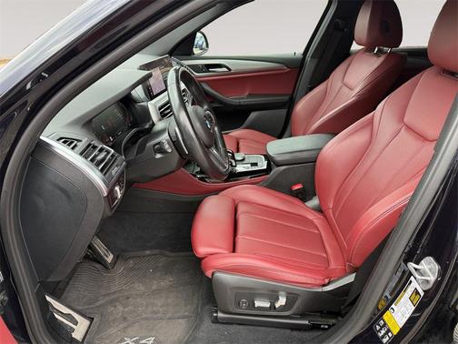2023 BMW X4 xDrive30i