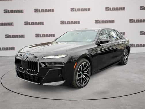 2025 BMW 750e i xDrive