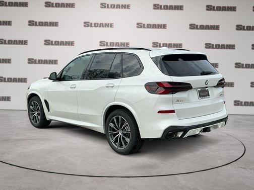 Mineral White Metallic 2026 BMW X5 xDrive40i