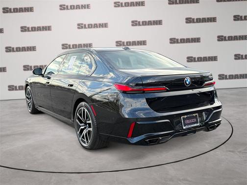 2023 BMW 760 i xDrive