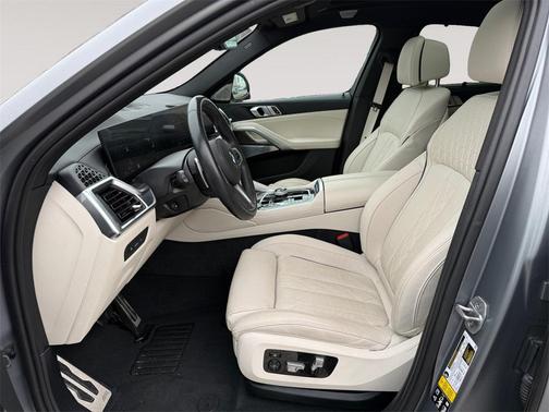 2024 BMW X6 M60i