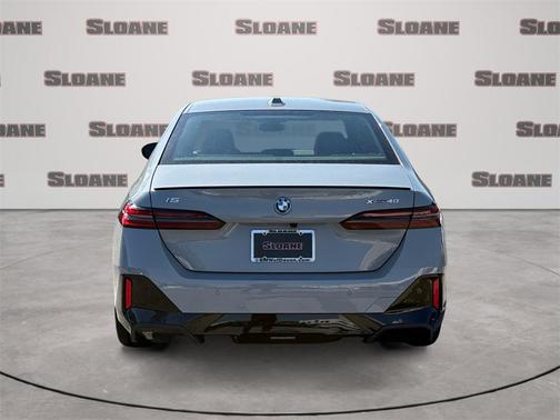 2026 BMW i5 xDrive40