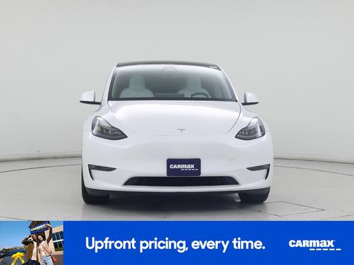 White 2023 Tesla Model Y Performance