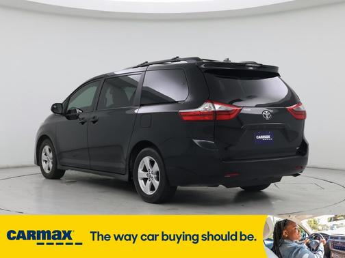 2020 Toyota Sienna LE