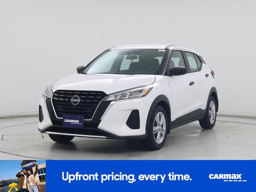 White 2024 Nissan Kicks S