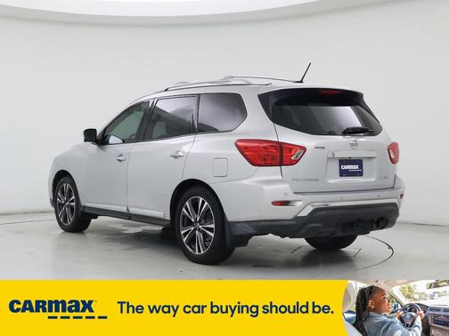 2017 Nissan Pathfinder Platinum