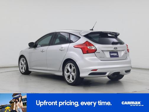 Gray 2014 Ford Focus ST