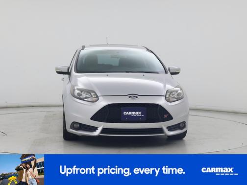 Gray 2014 Ford Focus ST