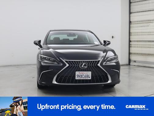 2024 Lexus ES 300h Ultra Luxury