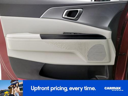 2023 Kia Carnival LX