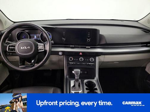 2023 Kia Carnival LX