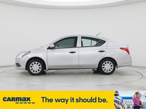 2017 Nissan Versa SV