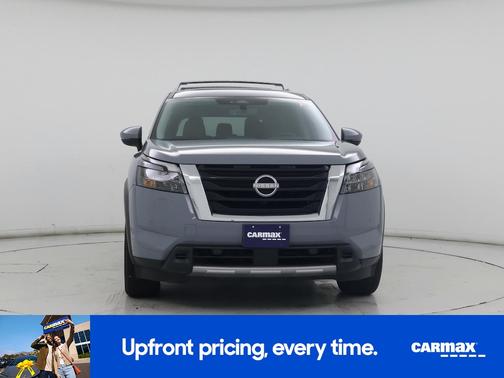 Gray 2025 Nissan Pathfinder Platinum