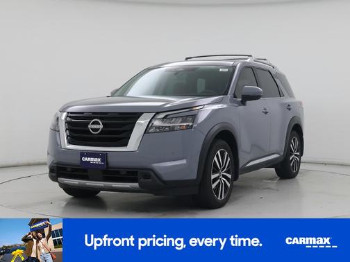 Gray 2025 Nissan Pathfinder Platinum