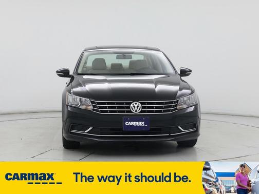 2018 Volkswagen Passat SE