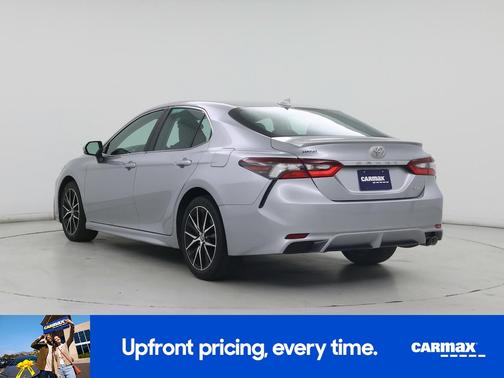 Silver 2024 Toyota Camry SE