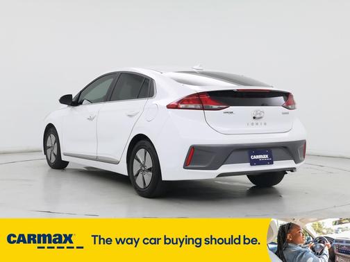 2021 Hyundai IONIQ Hybrid SE