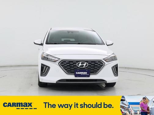 2021 Hyundai IONIQ Hybrid SE