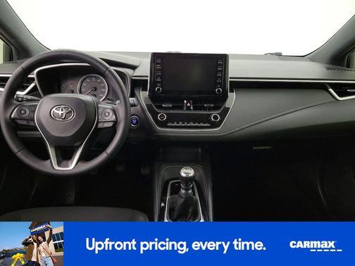 White 2019 Toyota Corolla Hatchback SE