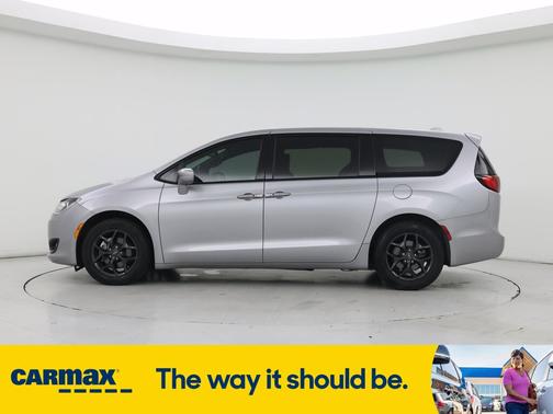 2020 Chrysler Pacifica Touring