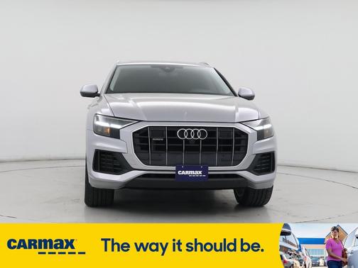 2022 Audi Q8 Premium Plus