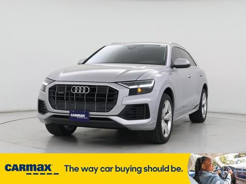 2022 Audi Q8 Premium Plus