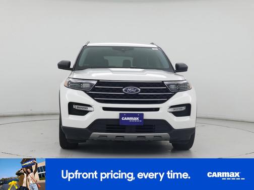 White 2022 Ford Explorer XLT