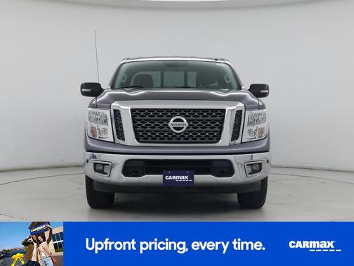 2017 Nissan Titan SV