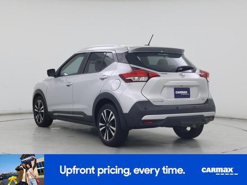 Silver 2020 Nissan Kicks SR