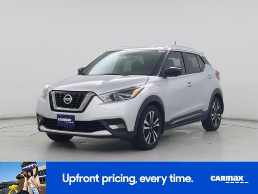 Silver 2020 Nissan Kicks SR