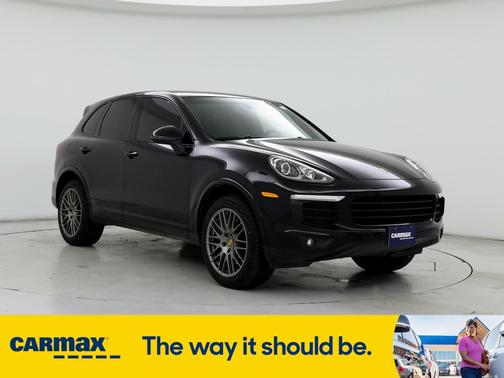 2017 Porsche Cayenne Platinum