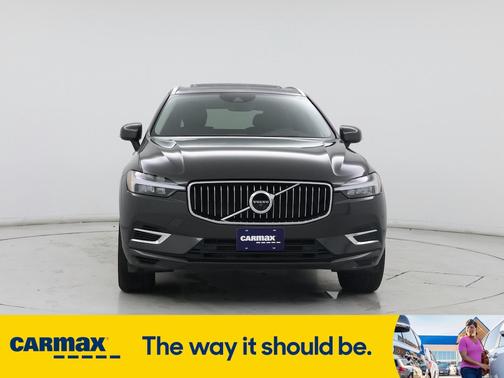 2021 Volvo XC60 Recharge Plug-In Hybrid T8 Inscription Expression