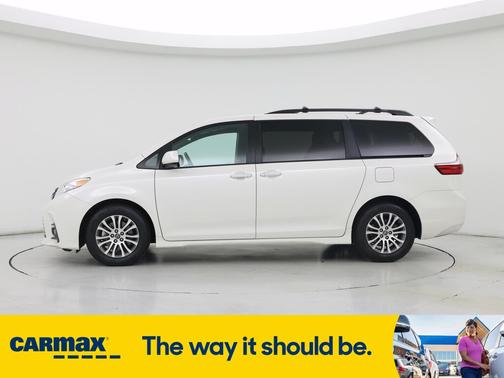 2019 Toyota Sienna XLE