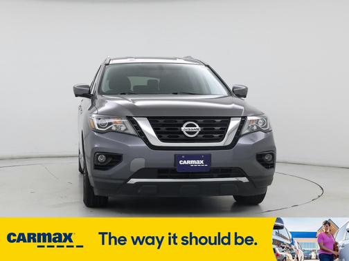 2019 Nissan Pathfinder SL